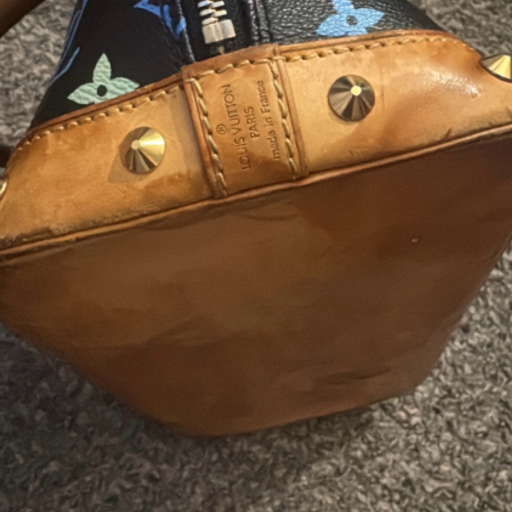 Stylish Gray and Tan Handbag